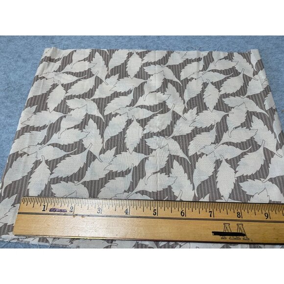 Vintage Brown Leaf Patterned Cotton Fabric 1/4 Yard x 44" Horton Fabric Sales Co - Picture 1 of 4